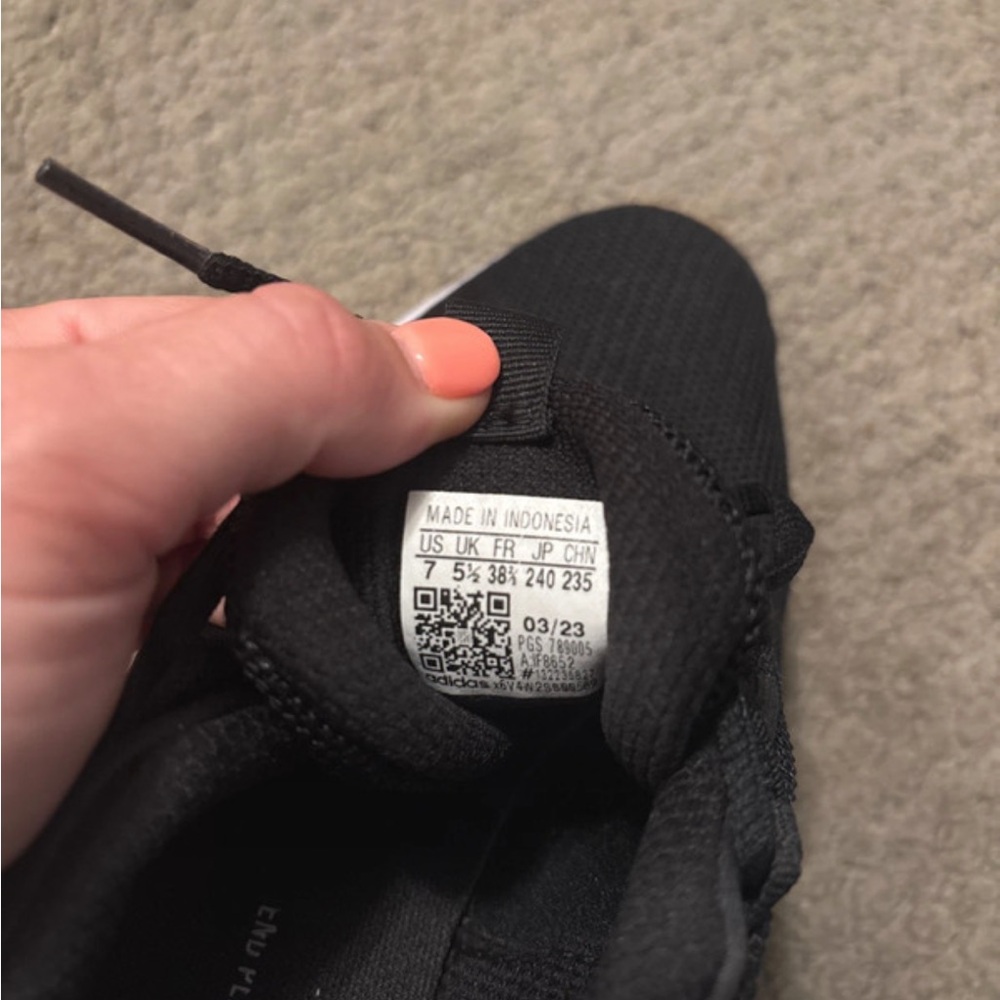 Adidas Sneakers - Picture 4 of 4